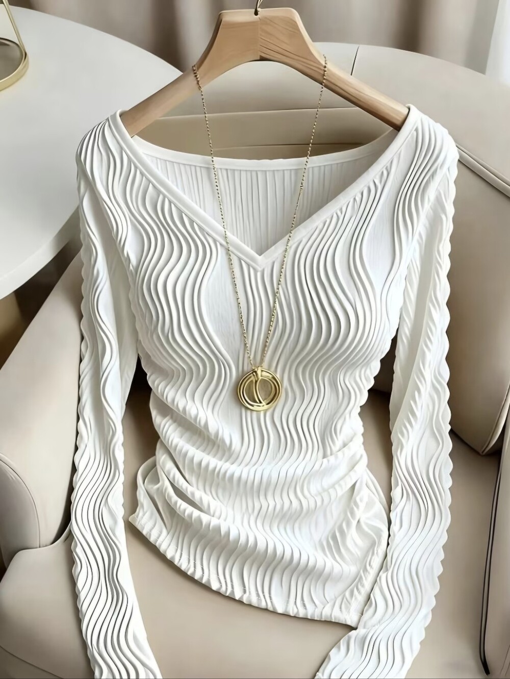 Long-Sleeve Textured Fabric T-Shirt with Folded Waist Design, Irregular Hem